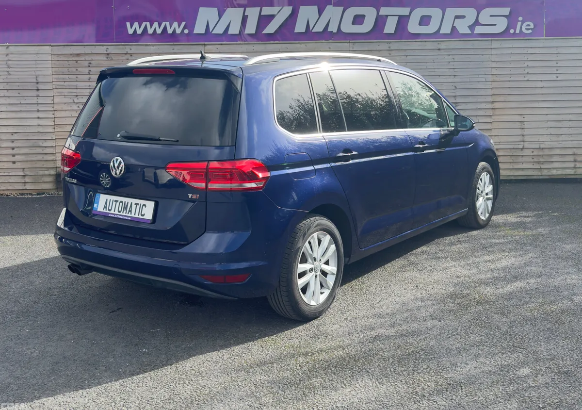 Volkswagen Touran SUV, Petrol, 2017, Blue