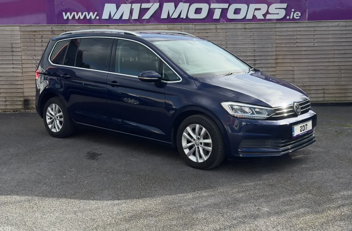 Volkswagen Touran SUV, Petrol, 2017, Blue