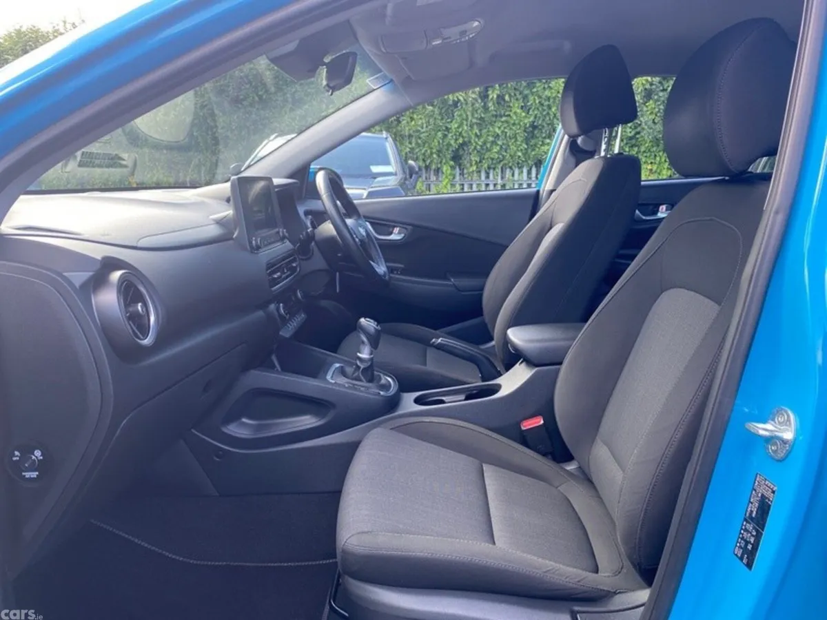 Hyundai KONA MPV, Diesel, 2021, Green