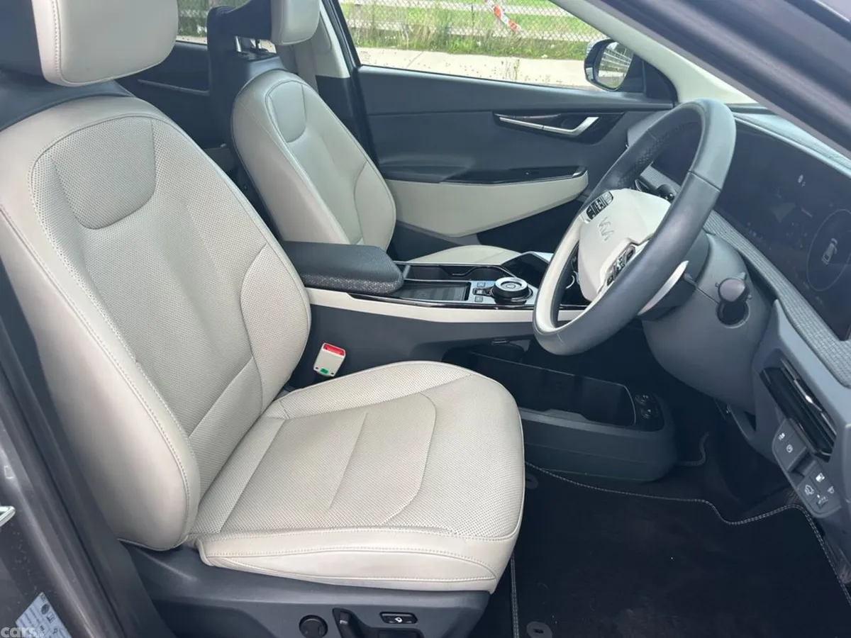 Kia EV6 Hatchback, Electric, 2023, Grey