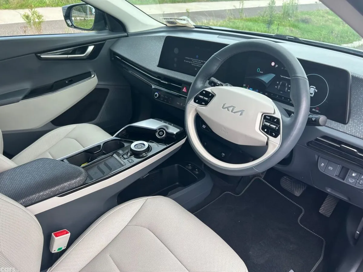 Kia EV6 Hatchback, Electric, 2023, Grey
