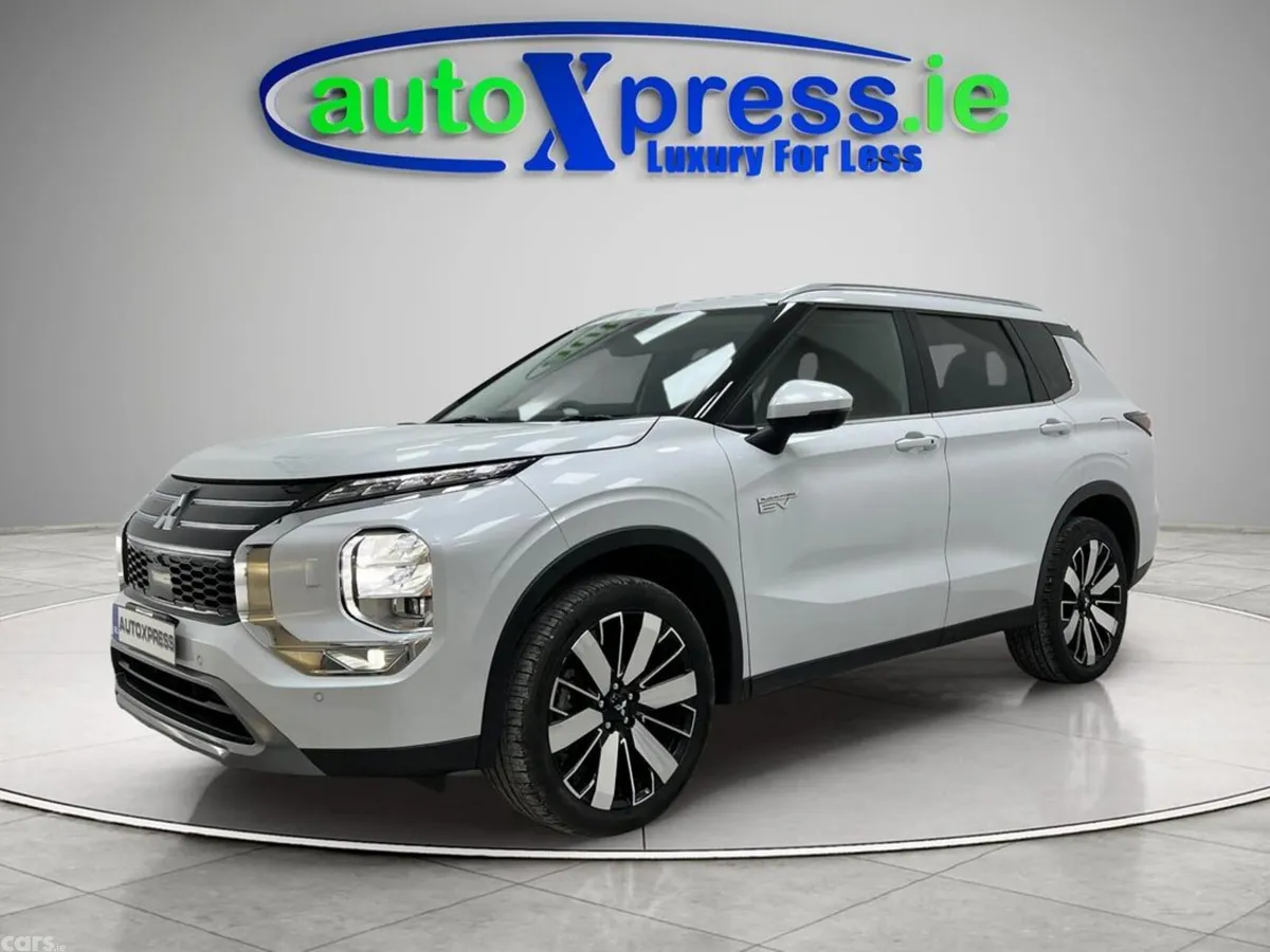 Mitsubishi Outlander SUV, Petrol Plug-in Hybrid, 2024, White