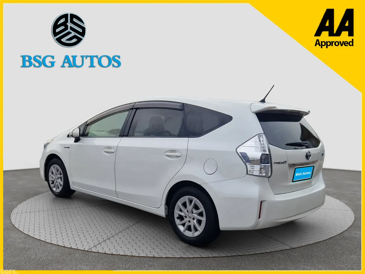 Toyota Prius MPV, Petrol Hybrid, 2013, White
