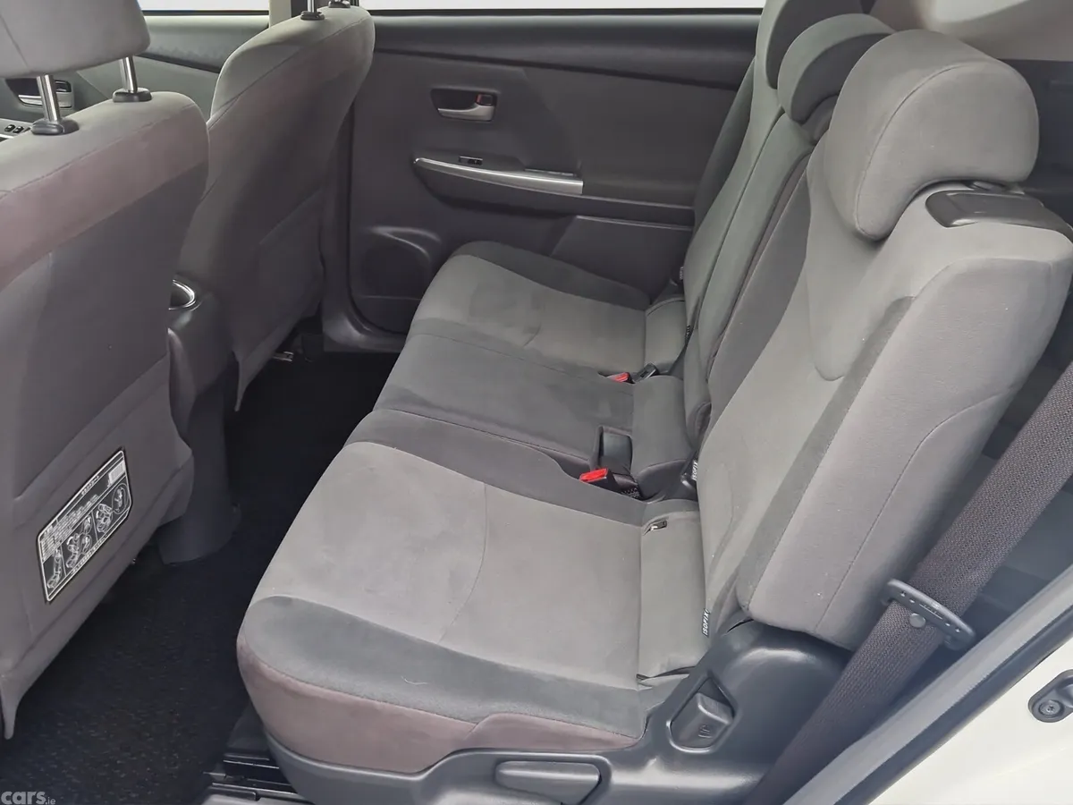Toyota Prius MPV, Petrol Hybrid, 2013, White