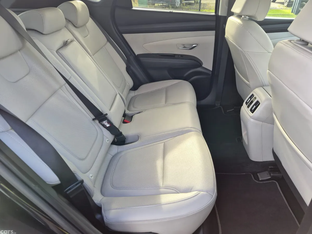 Hyundai Tucson SUV, Petrol Plug-in Hybrid, 2024, Black