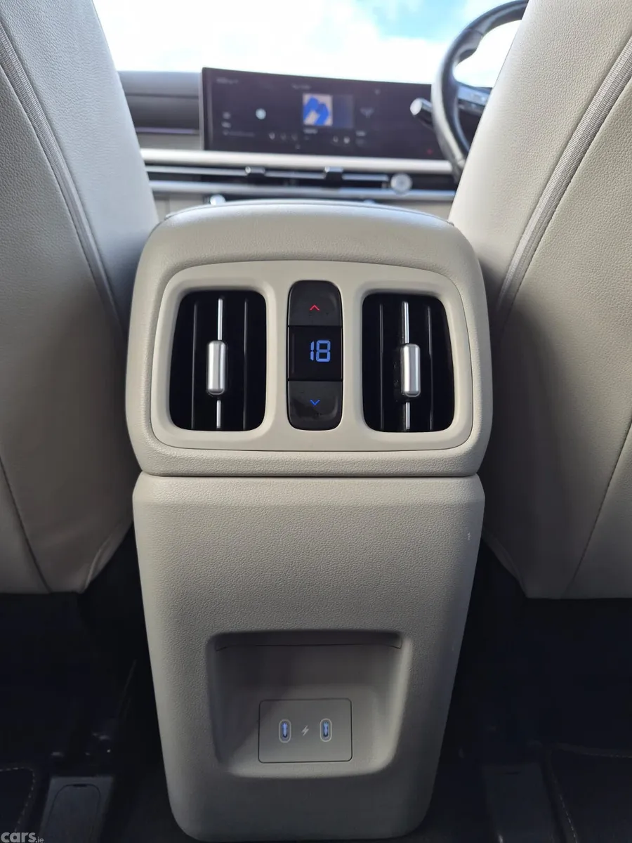 Hyundai Tucson SUV, Petrol Plug-in Hybrid, 2024, Black