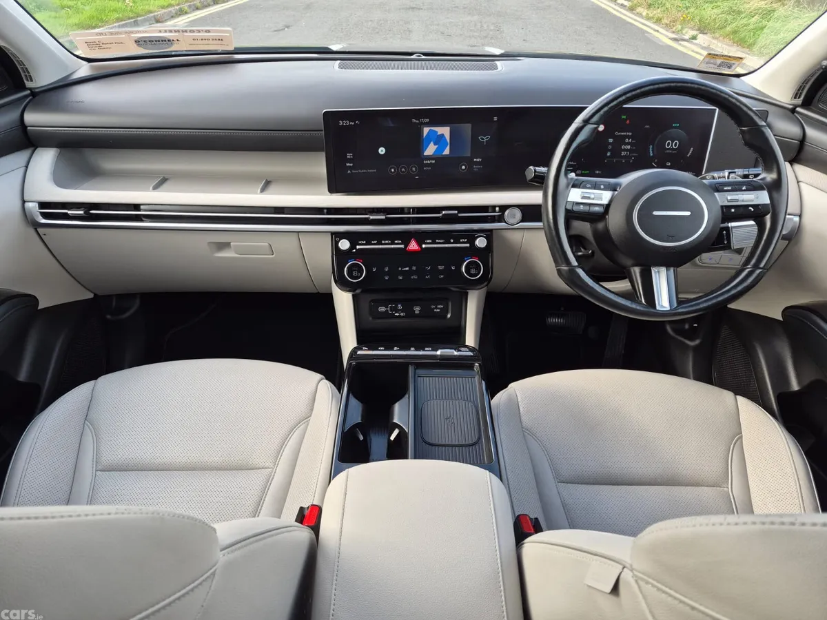 Hyundai Tucson SUV, Petrol Plug-in Hybrid, 2024, Black