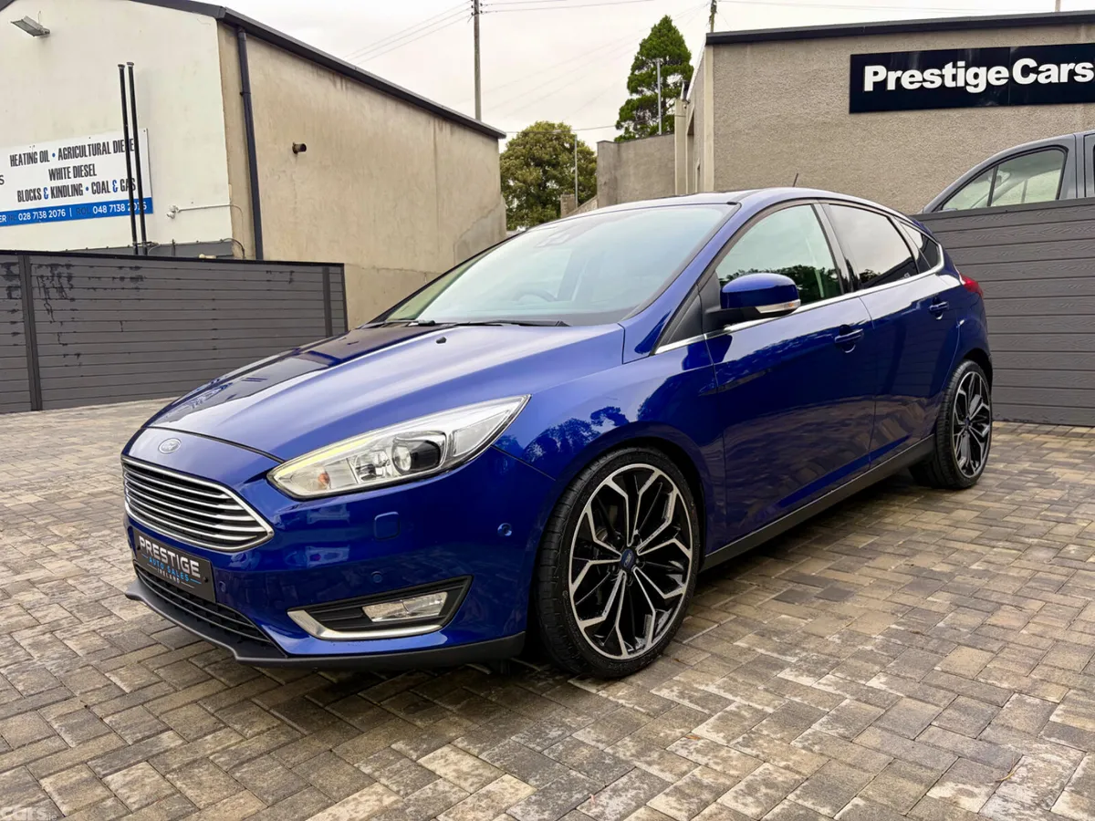 Ford Focus Hatchback, Diesel, 2017, Blue