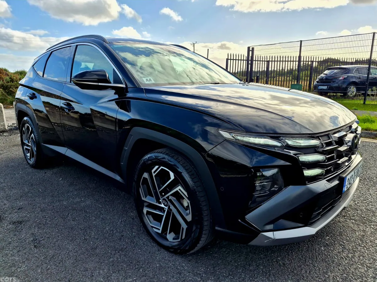 Hyundai Tucson SUV, Petrol Plug-in Hybrid, 2024, Black