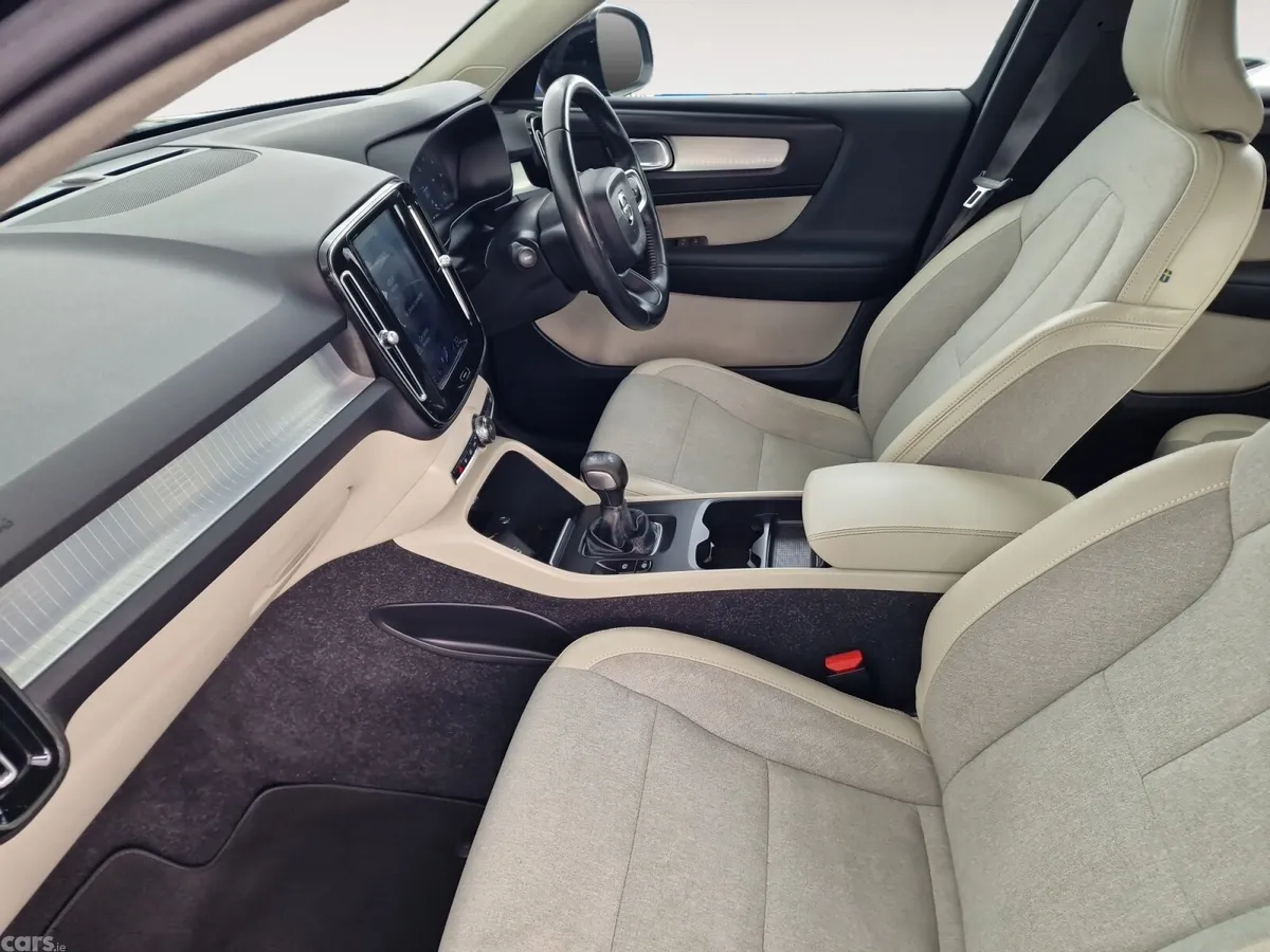 Volvo XC40 SUV, Diesel, 2018, Black