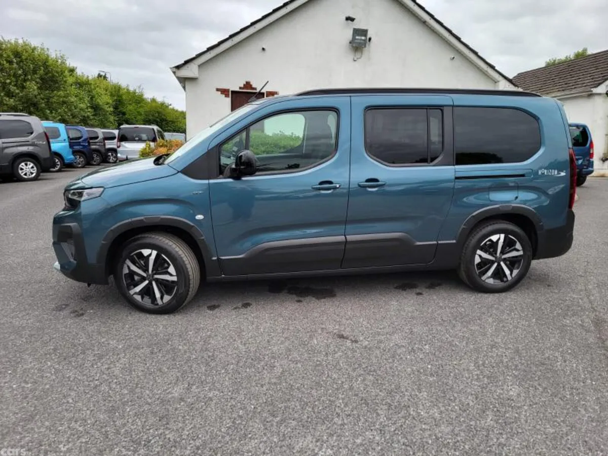 Peugeot Rifter MPV, Diesel, 2026, Blue