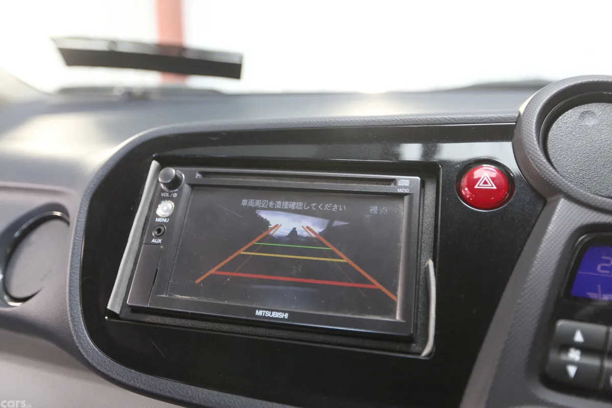Honda Insight Saloon, Petrol Hybrid, 2010, Silver