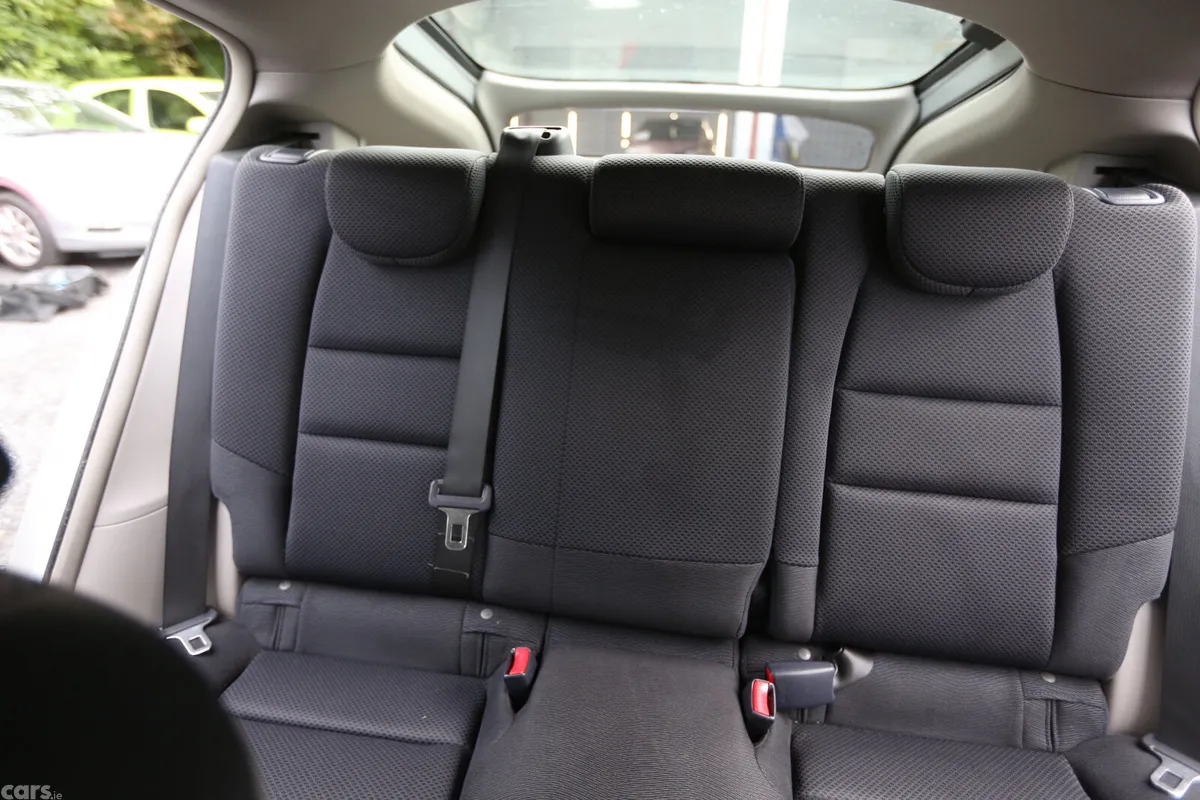 Honda Insight Saloon, Petrol Hybrid, 2010, Silver