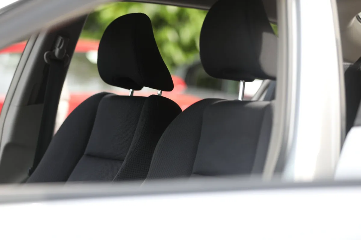Honda Insight Saloon, Petrol Hybrid, 2010, Silver
