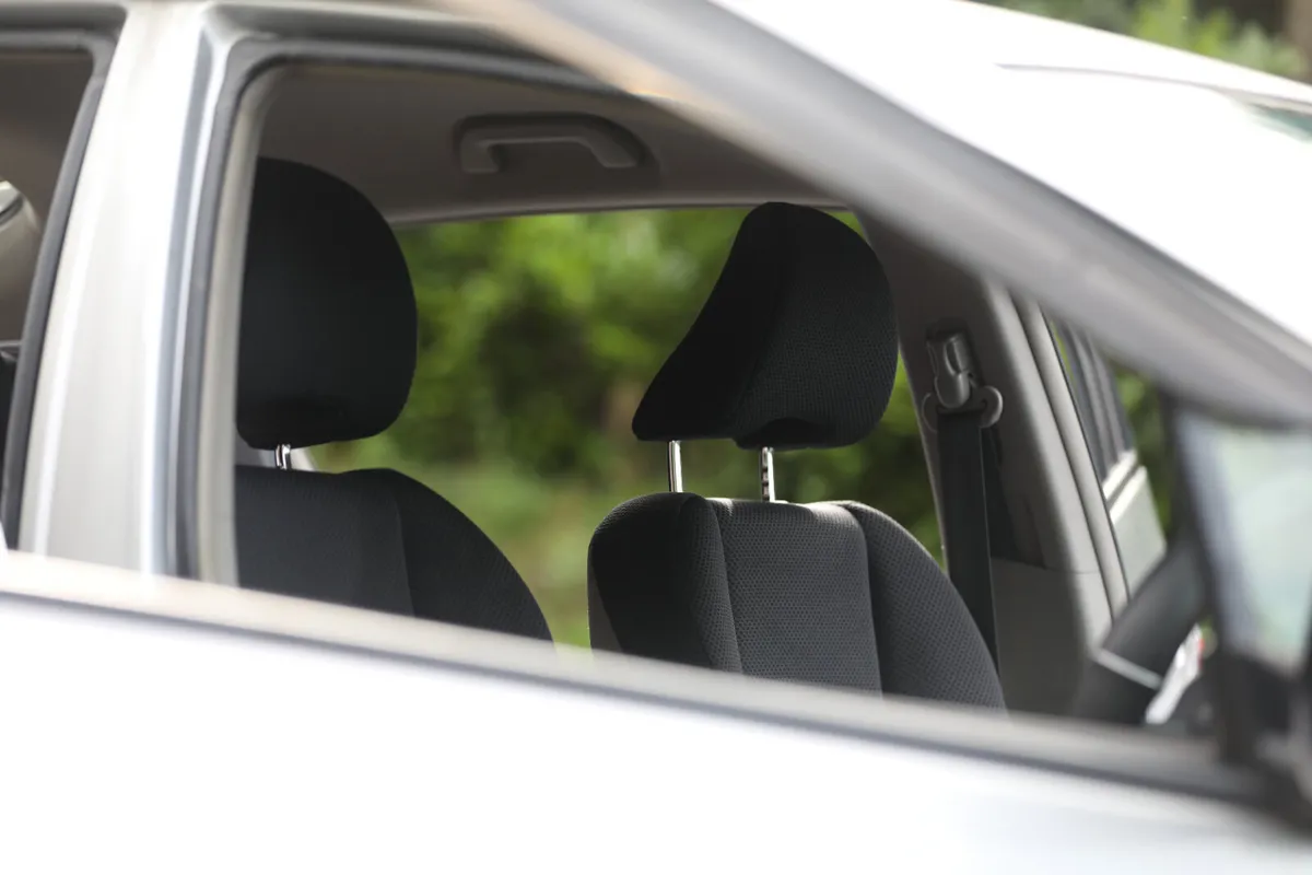 Honda Insight Saloon, Petrol Hybrid, 2010, Silver