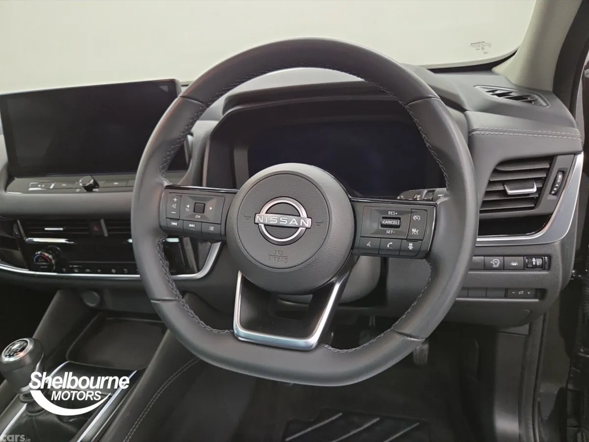 Nissan Qashqai Hatchback, Petrol, 2023, Black