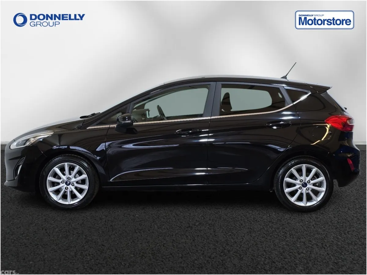 Ford Fiesta Hatchback, Petrol, 2018, Black
