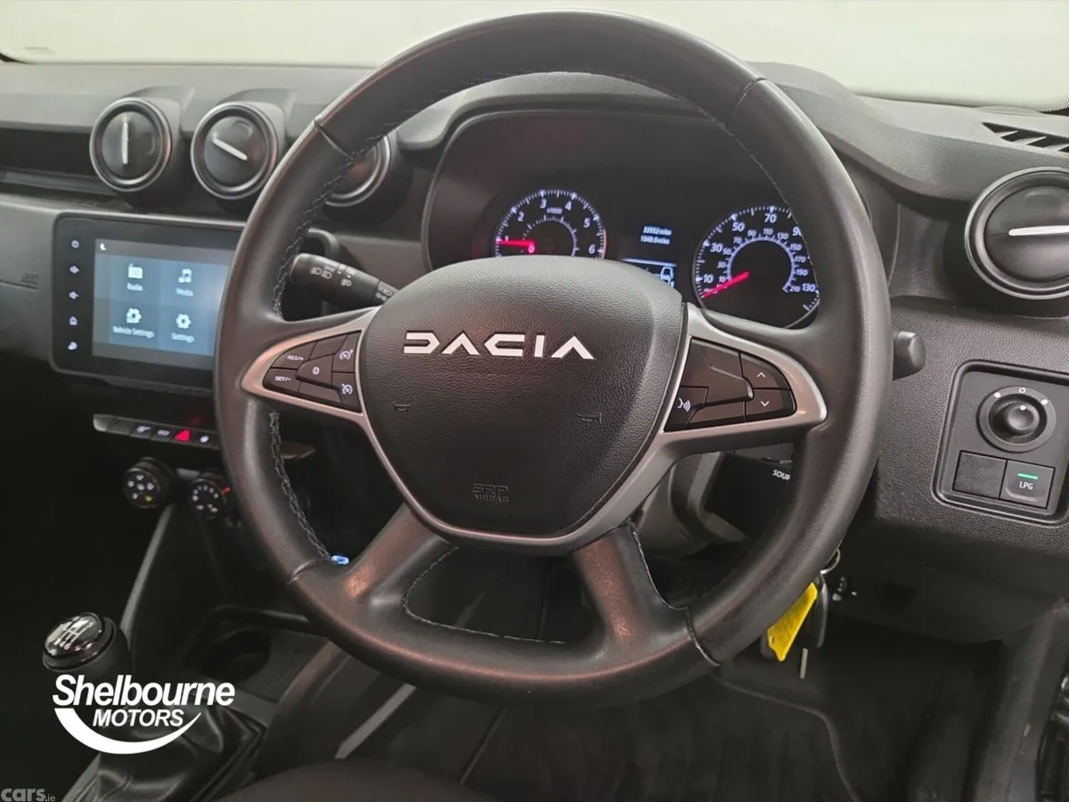 Dacia Duster Estate, Petrol, 2023, Grey
