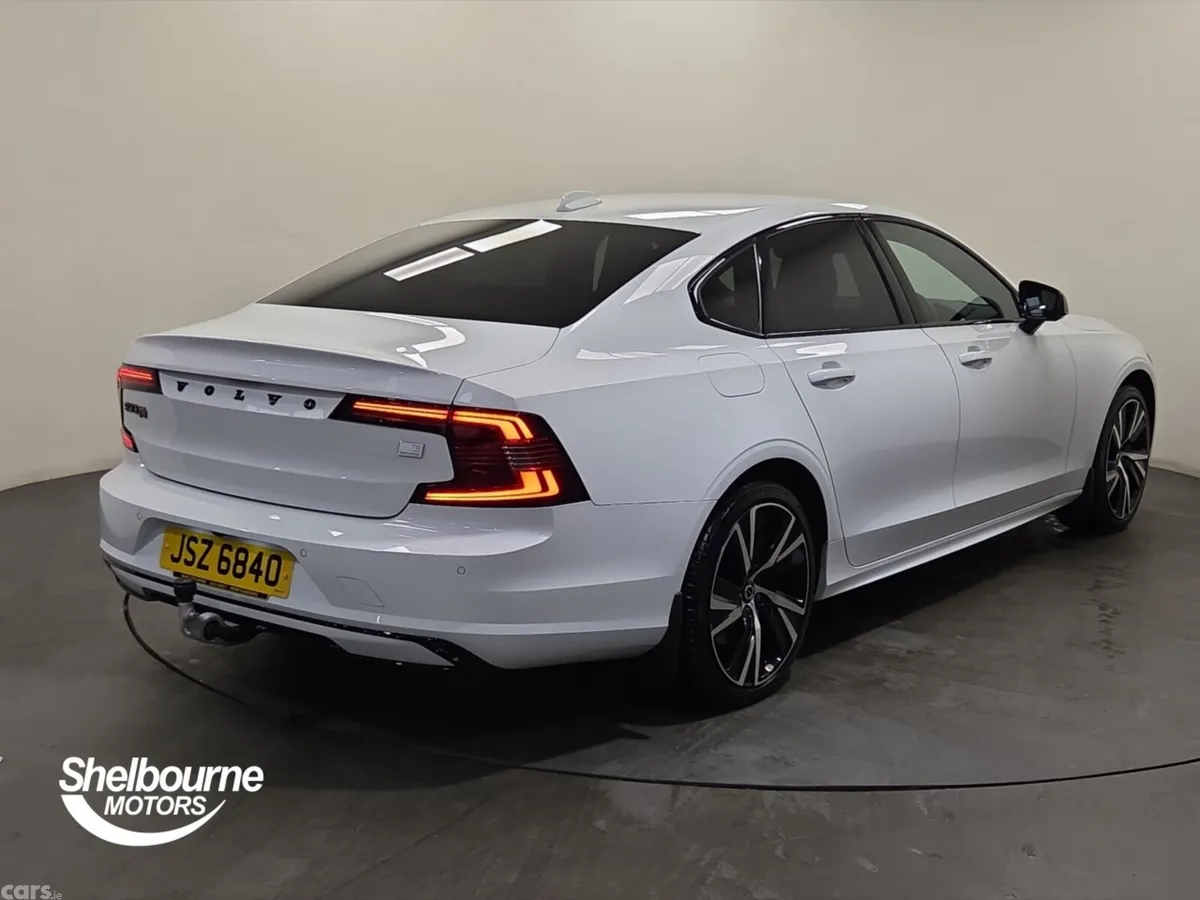 Volvo S90 Saloon, Petrol Hybrid, 2021, White