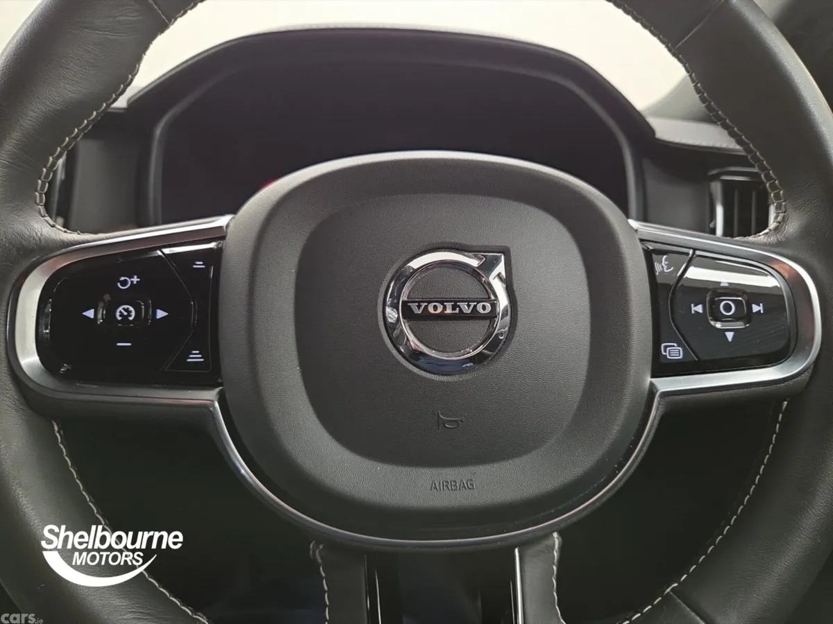 Volvo S90 Saloon, Petrol Hybrid, 2021, White