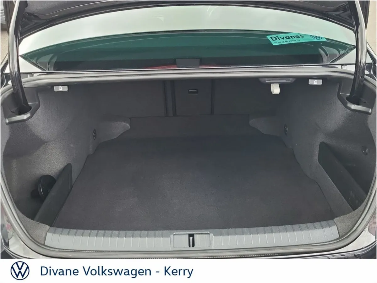 Volkswagen Passat Saloon, Diesel, 2020, Black