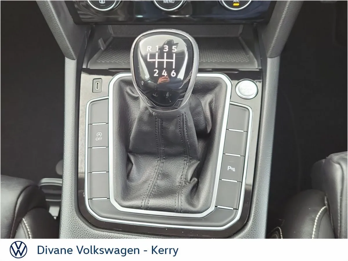 Volkswagen Passat Saloon, Diesel, 2020, Black