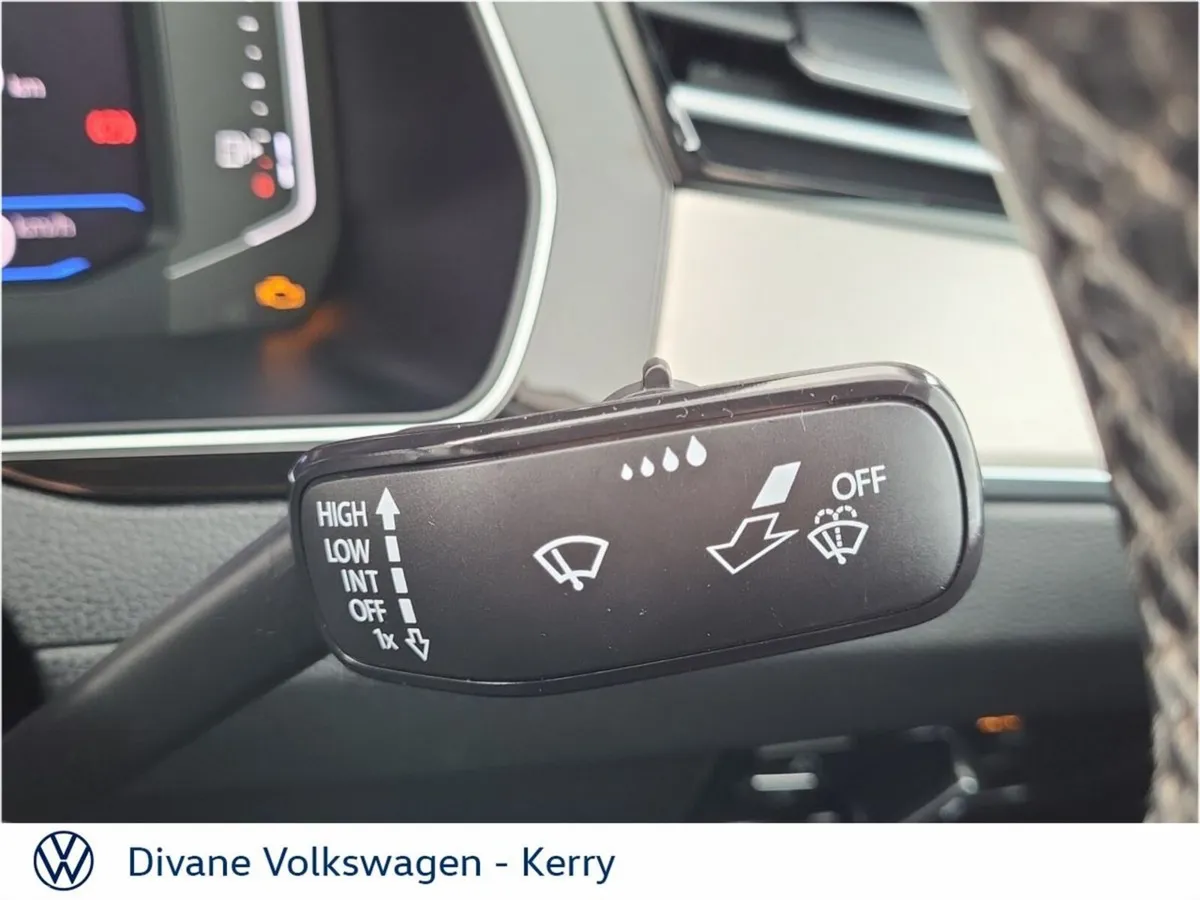 Volkswagen Passat Saloon, Diesel, 2020, Black