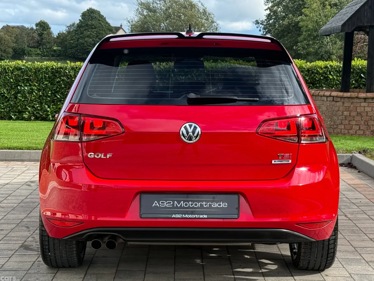 Volkswagen Golf Hatchback, Petrol, 2015, Red