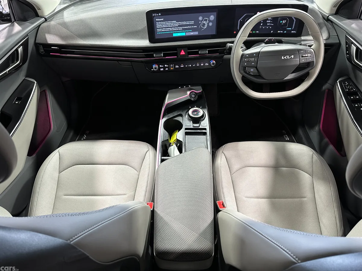 Kia EV6 MPV, Electric, 2026, White