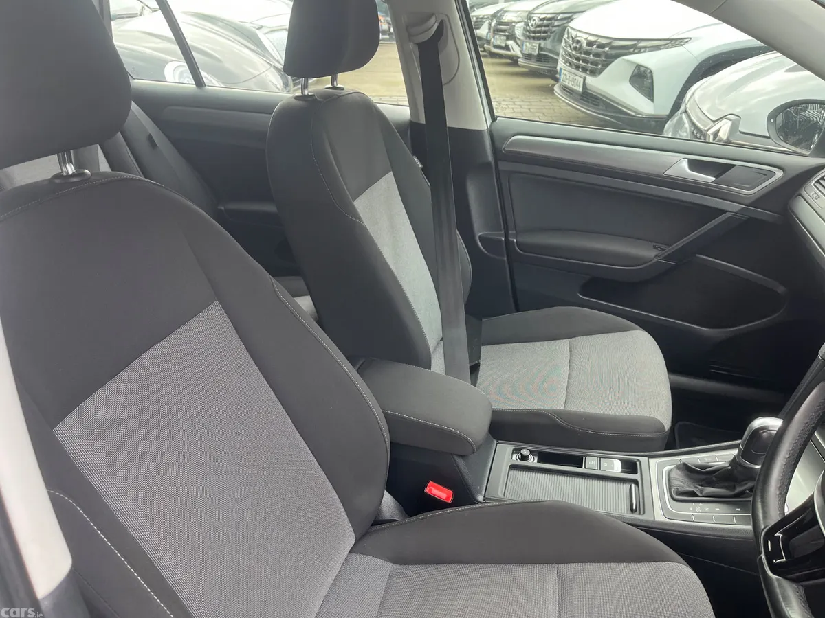 Volkswagen Golf Hatchback, Petrol, 2016, White