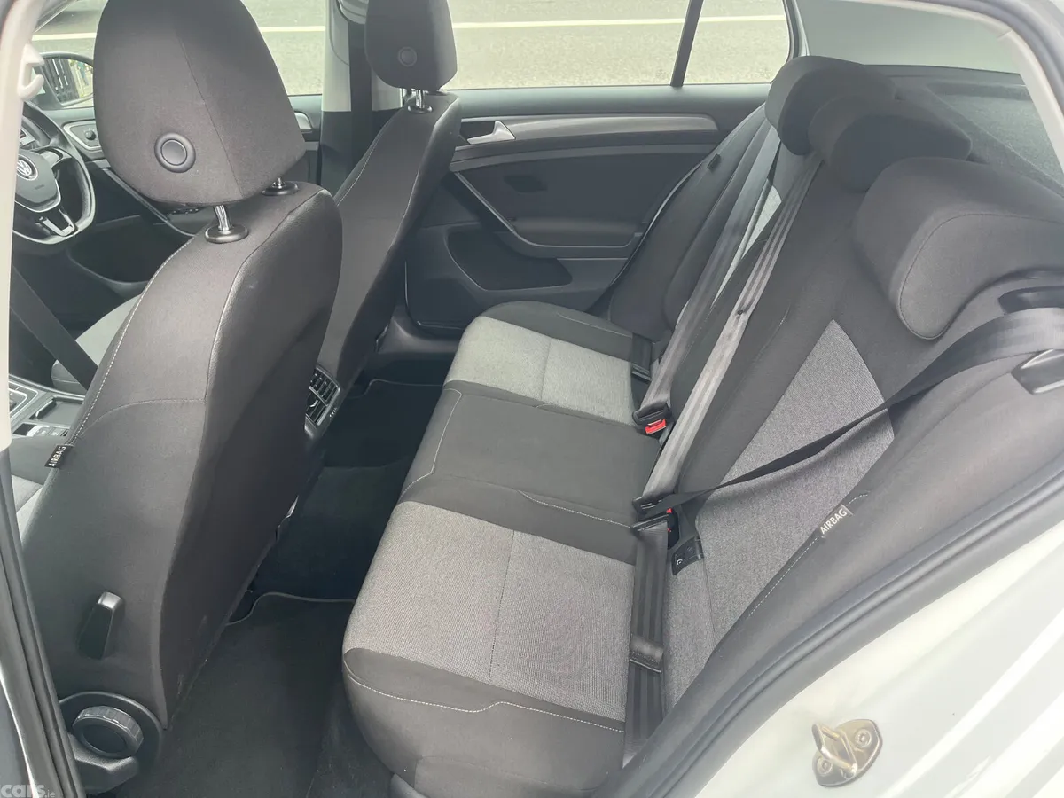 Volkswagen Golf Hatchback, Petrol, 2016, White