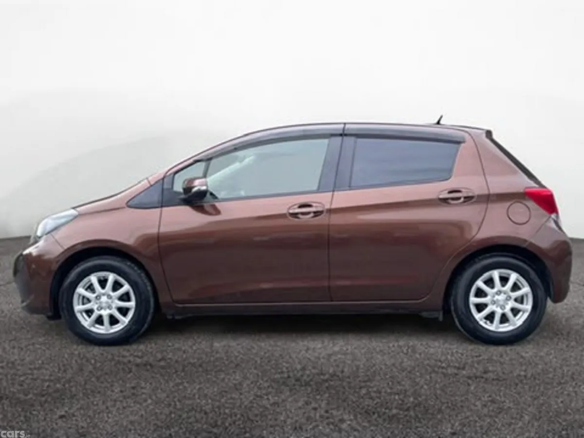 Toyota Vitz Hatchback, Petrol, 2015, Brown
