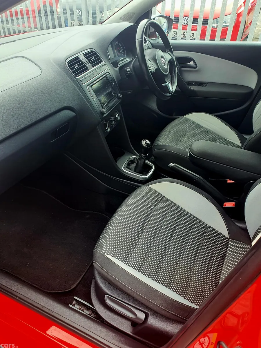 Volkswagen Polo Hatchback, Diesel, 2014, Red