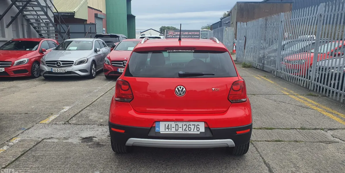 Volkswagen Polo Hatchback, Diesel, 2014, Red