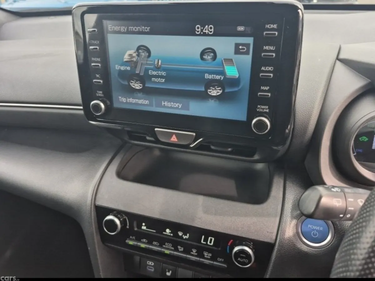Toyota Yaris Cross SUV, Petrol Hybrid, 2023, Black