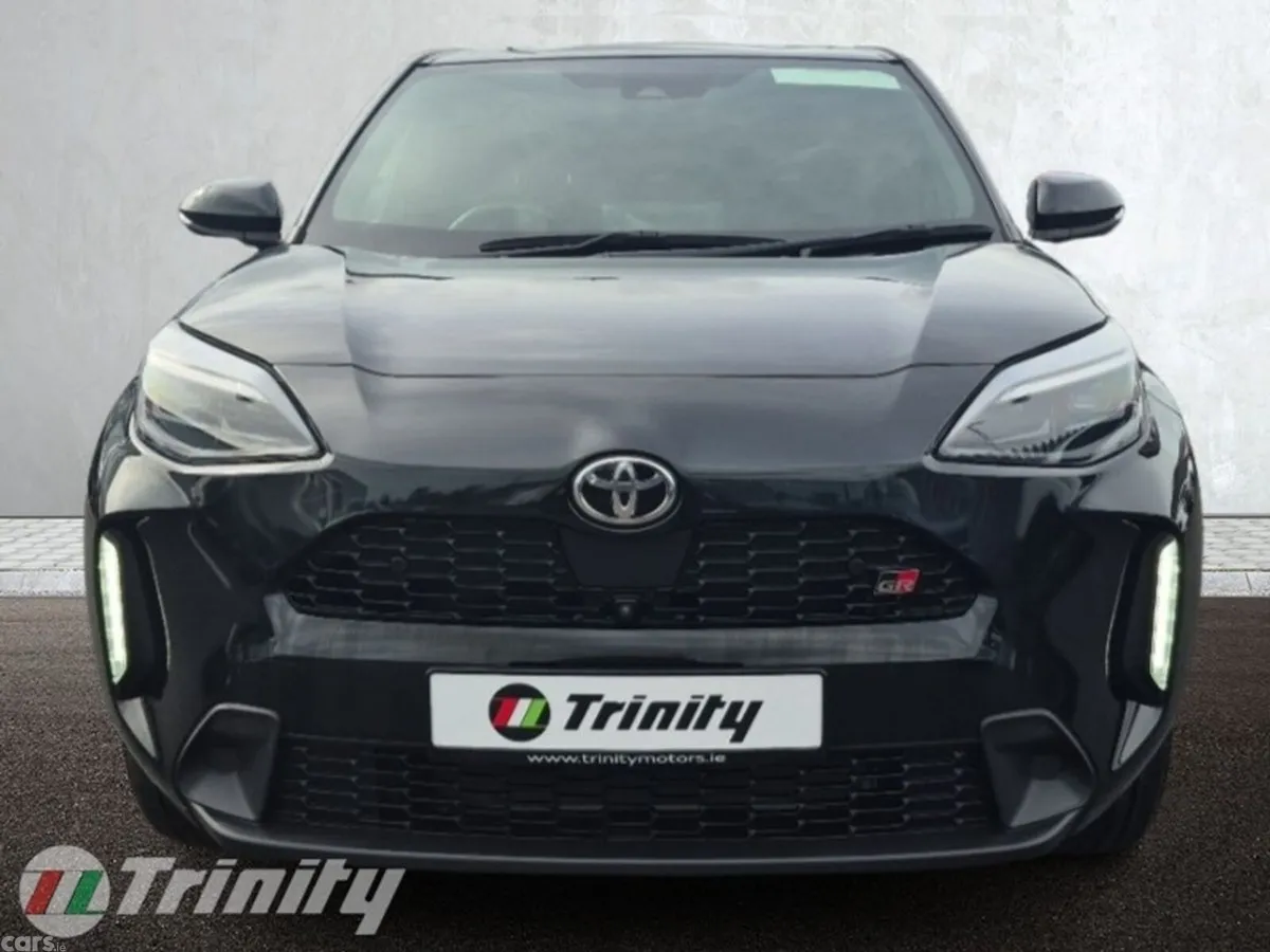 Toyota Yaris Cross SUV, Petrol Hybrid, 2023, Black