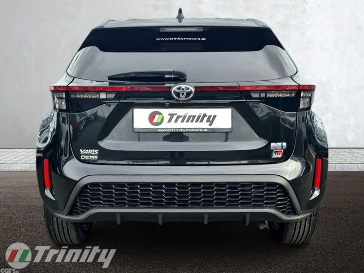 Toyota Yaris Cross SUV, Petrol Hybrid, 2023, Black