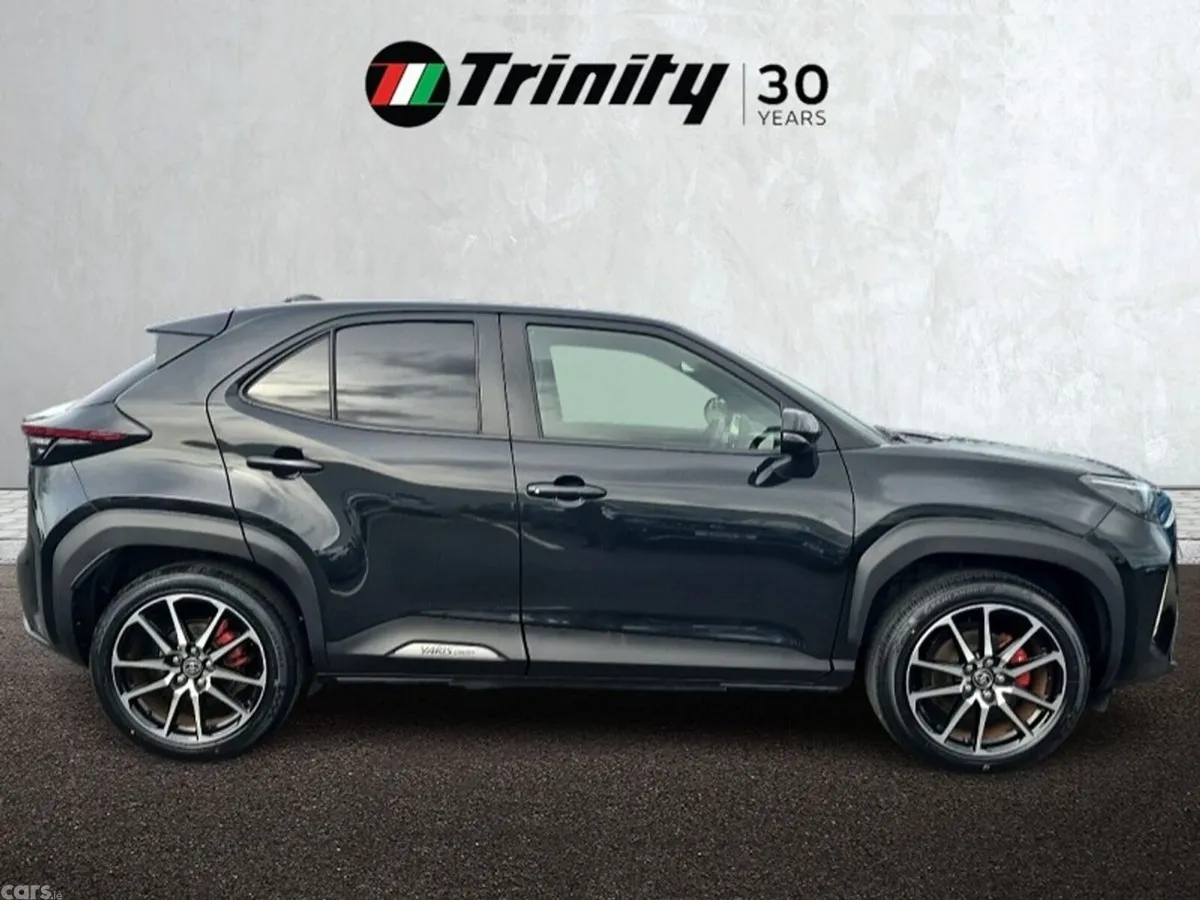 Toyota Yaris Cross SUV, Petrol Hybrid, 2023, Black