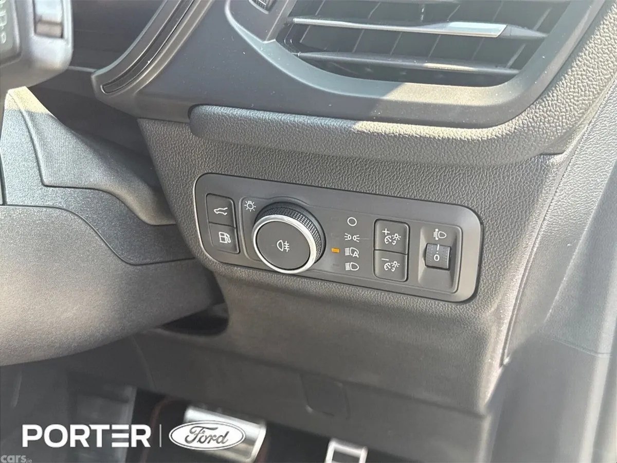 Ford Kuga SUV, Petrol Plug-in Hybrid, 2025, White