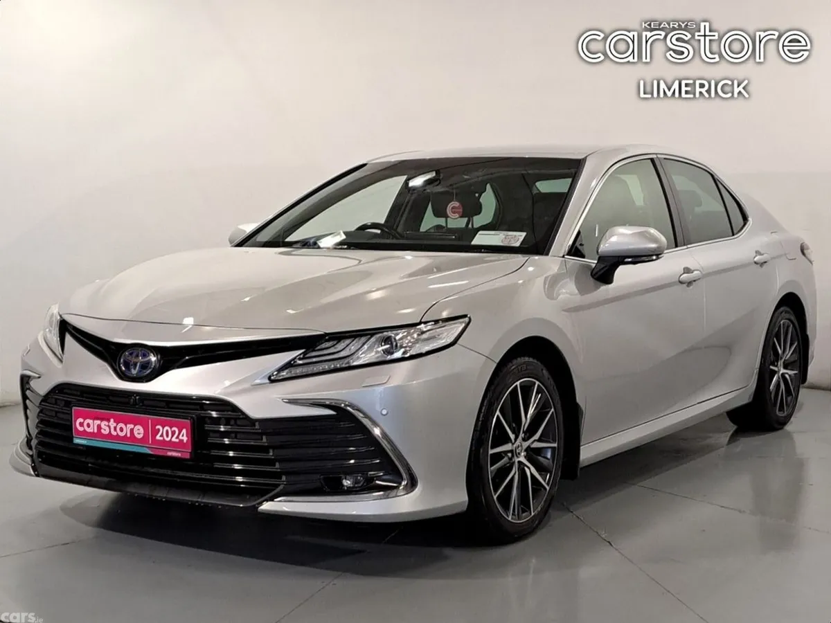 Toyota Camry Saloon, Petrol Hybrid, 2024, Grey