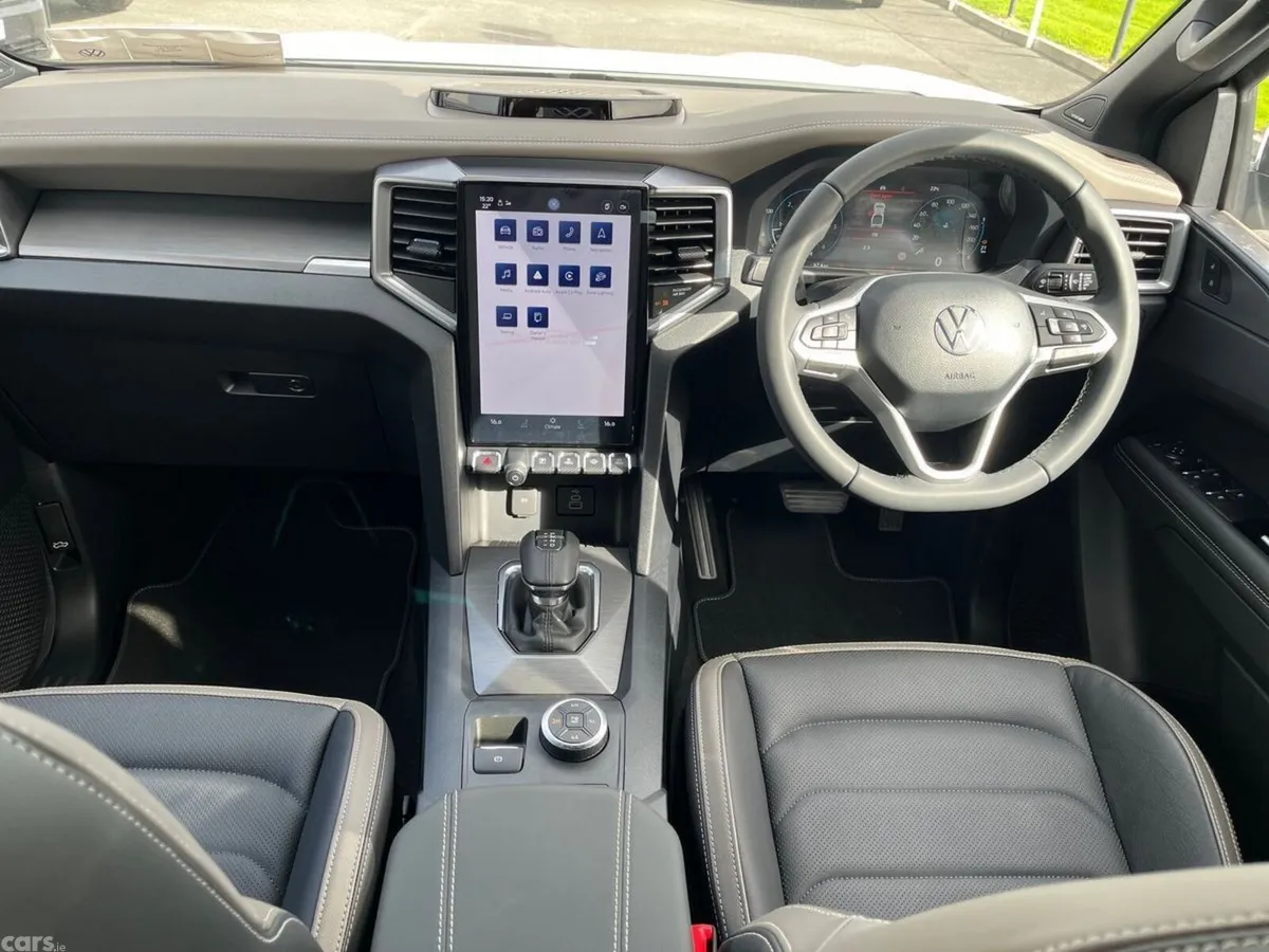 Volkswagen Amarok Pick Up, Diesel, 2026, White