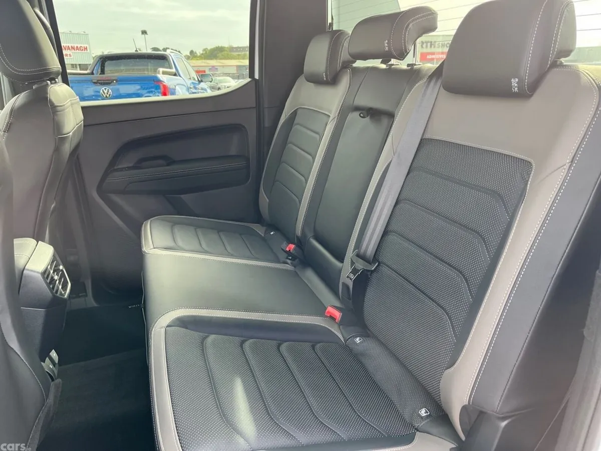 Volkswagen Amarok Pick Up, Diesel, 2026, White