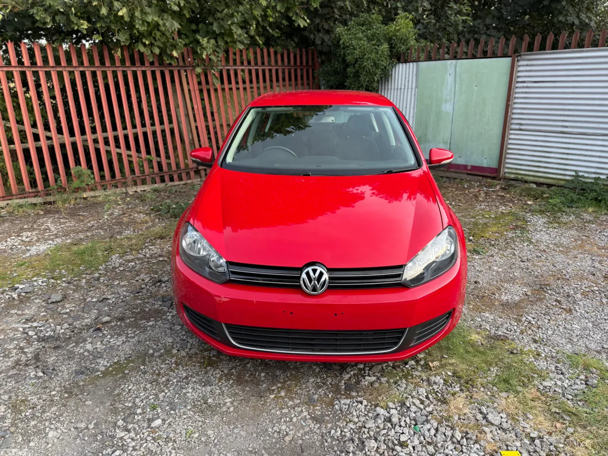 Volkswagen Golf Hatchback, Petrol, 2013, Red