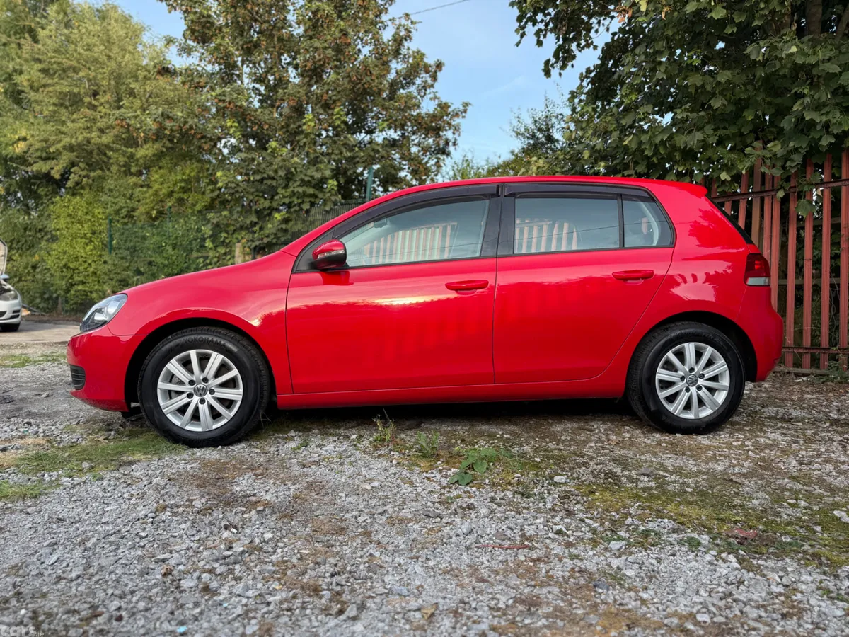 Volkswagen Golf Hatchback, Petrol, 2013, Red