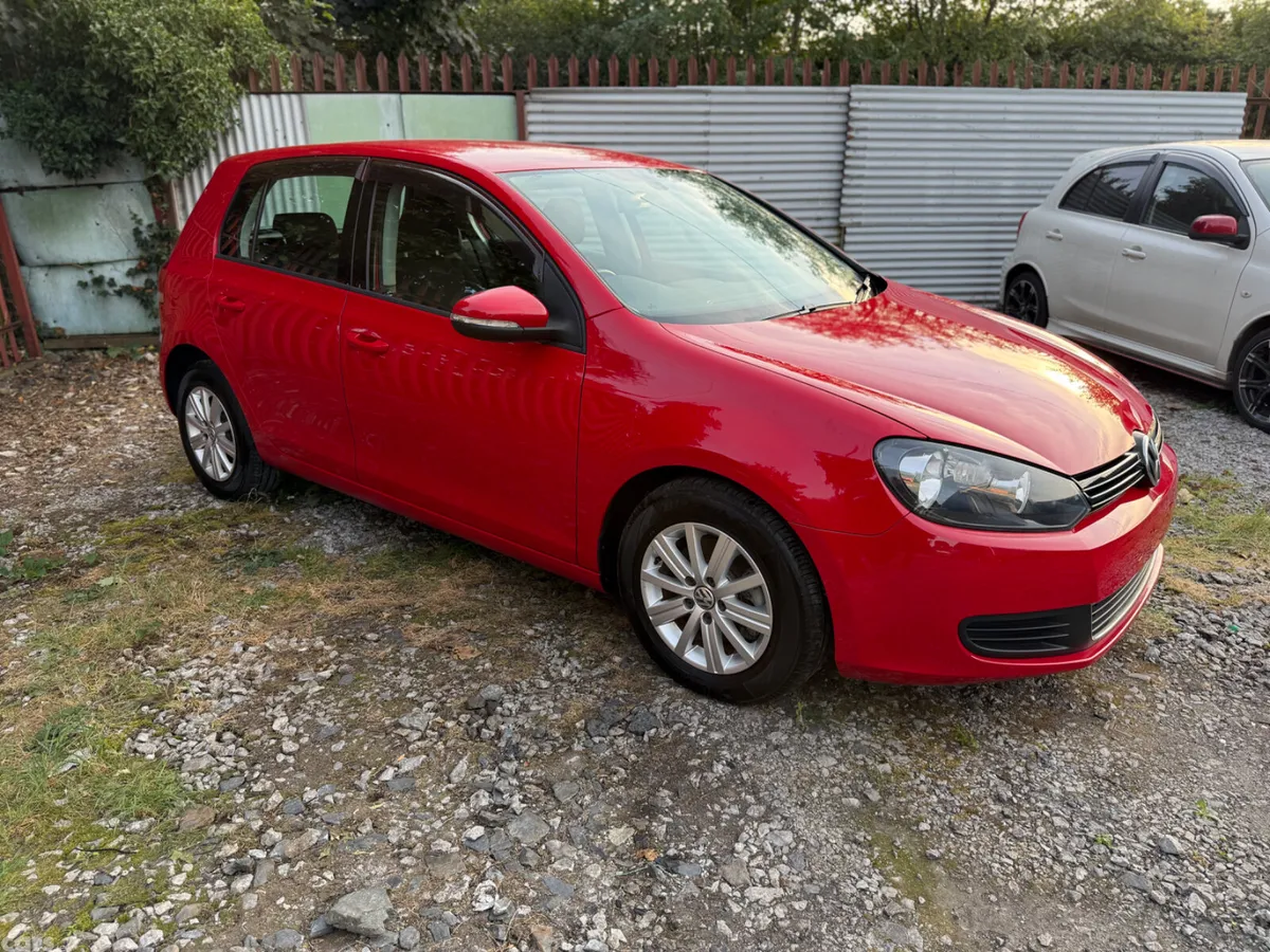 Volkswagen Golf Hatchback, Petrol, 2013, Red