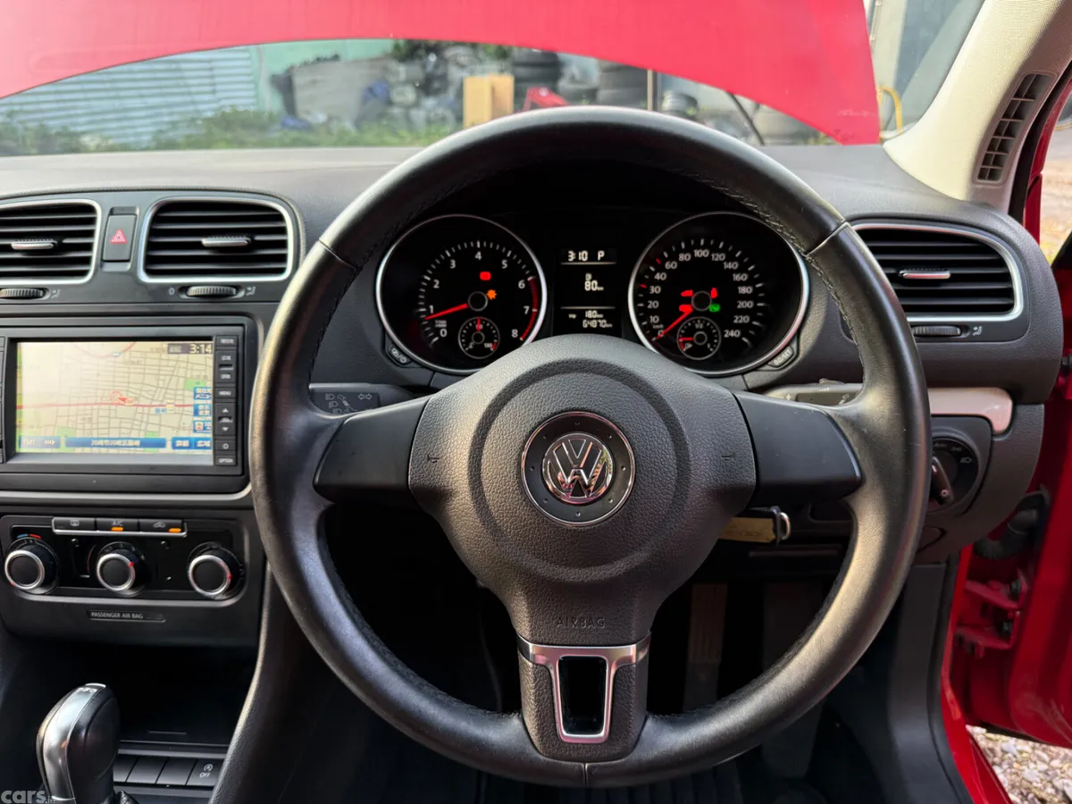 Volkswagen Golf Hatchback, Petrol, 2013, Red
