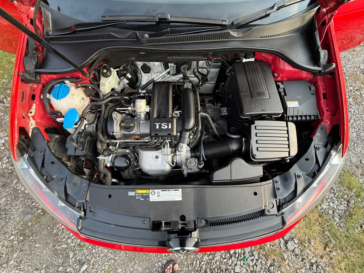 Volkswagen Golf Hatchback, Petrol, 2013, Red