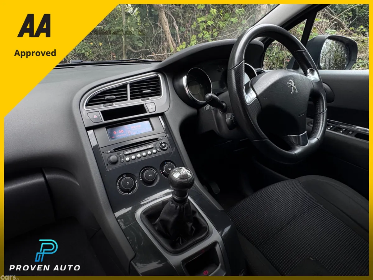 Peugeot 5008 MPV, Diesel, 2015, Blue
