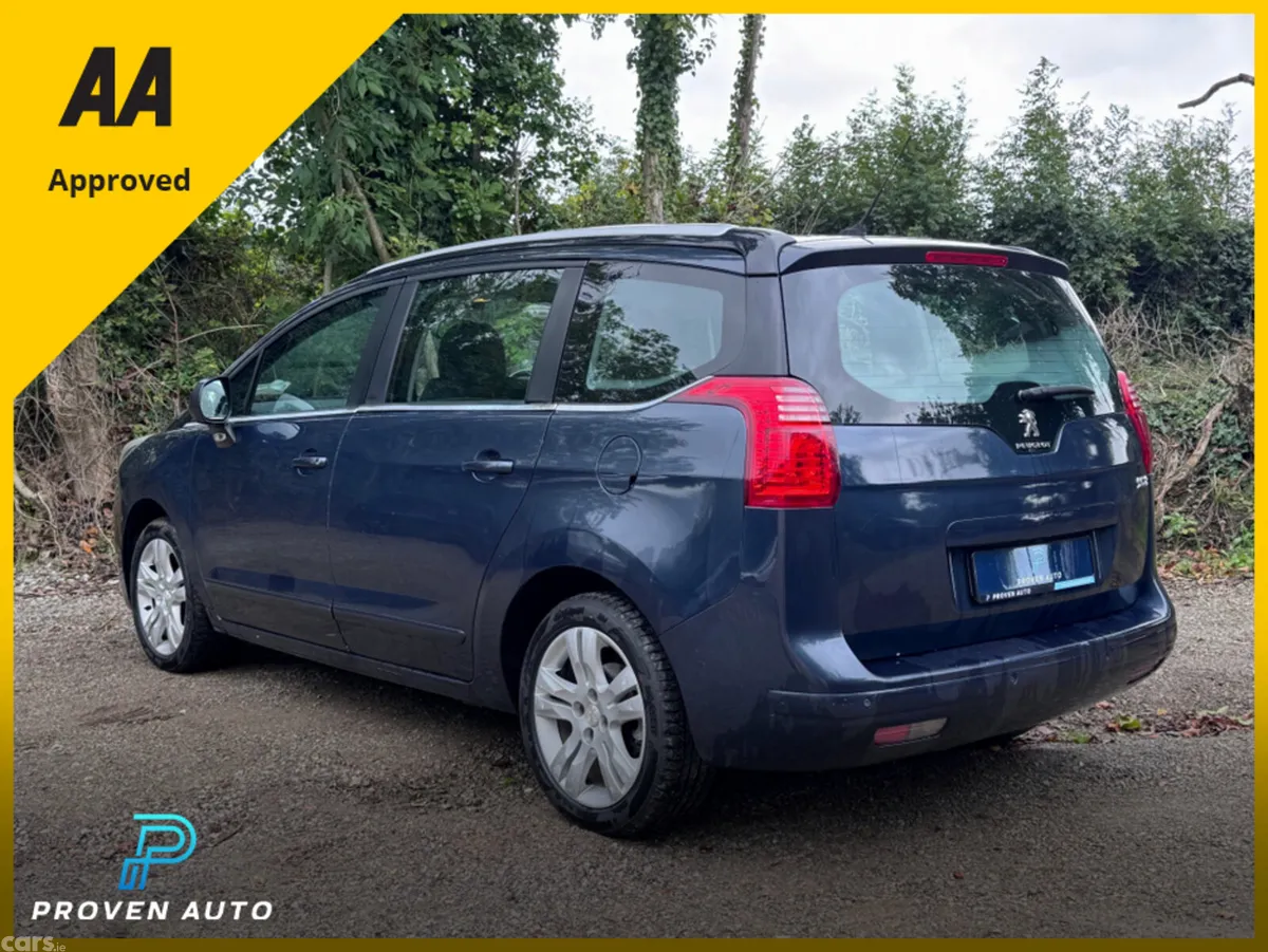 Peugeot 5008 MPV, Diesel, 2015, Blue