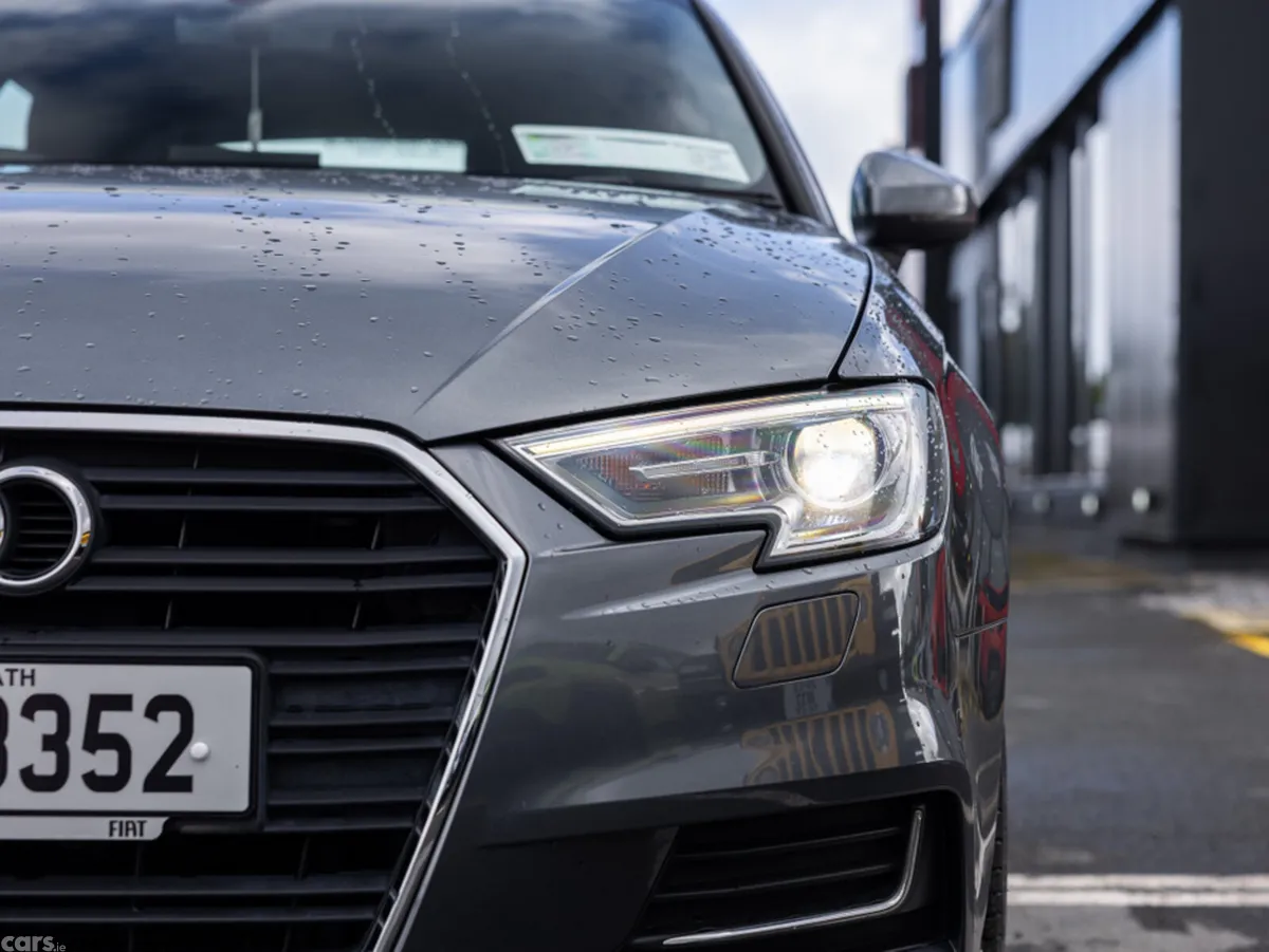 Audi A3 Hatchback, Diesel, 2017, Grey